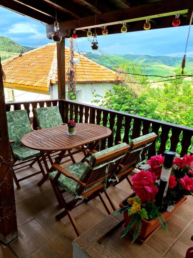 Arts Guest House -Beautiful Villa For 6 Persons فيليكو ترنوفو المظهر الخارجي الصورة