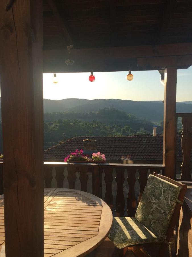 Arts Guest House -Beautiful Villa For 6 Persons فيليكو ترنوفو المظهر الخارجي الصورة