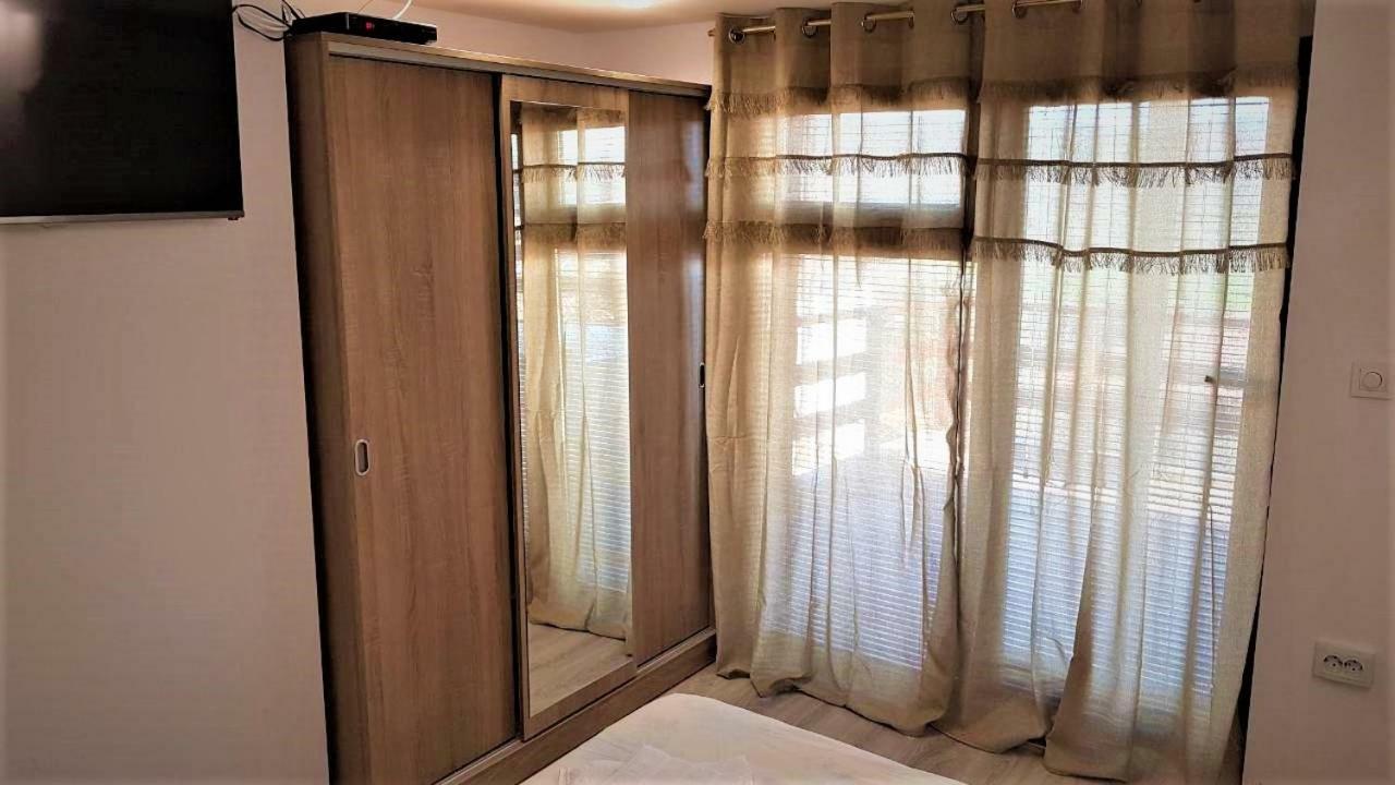 Arts Guest House -Beautiful Villa For 6 Persons فيليكو ترنوفو المظهر الخارجي الصورة